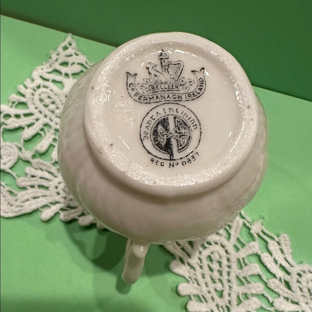 Belleek Creamer & Sugar Bowl Set-3rd Black Mark - Picture 3 of 7